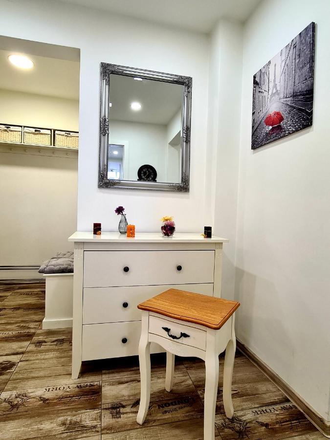 Best Apartment Central Хунедоара Экстерьер фото