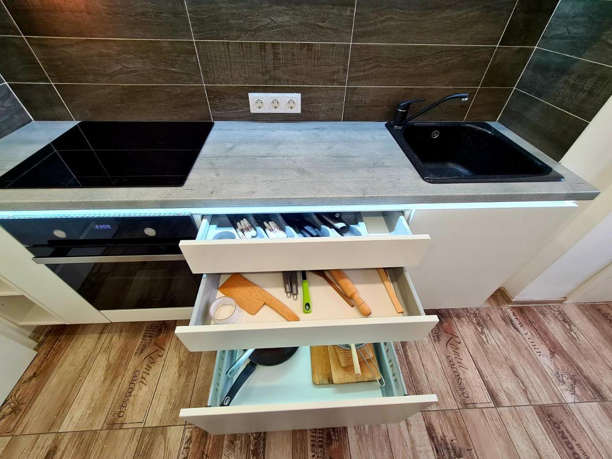 Best Apartment Central Хунедоара Экстерьер фото