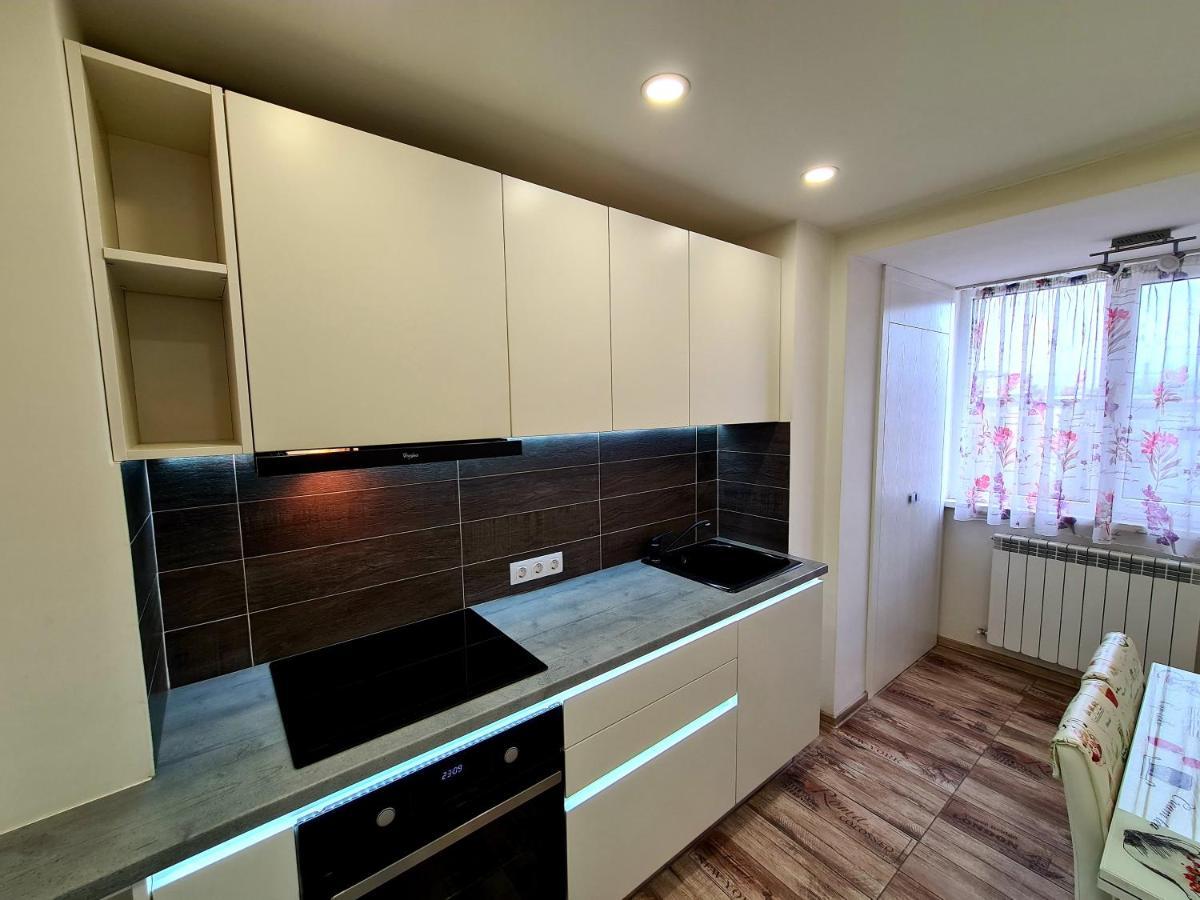 Best Apartment Central Хунедоара Экстерьер фото