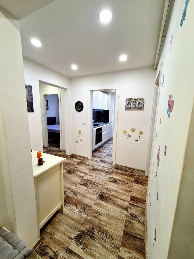 Best Apartment Central Хунедоара Экстерьер фото
